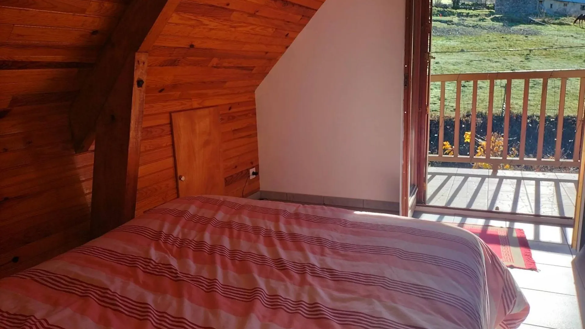 La Hoursonniere Campan Holiday home